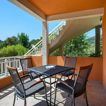 Stermasi Apartment
