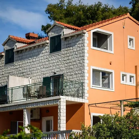 Stermasi Apartment