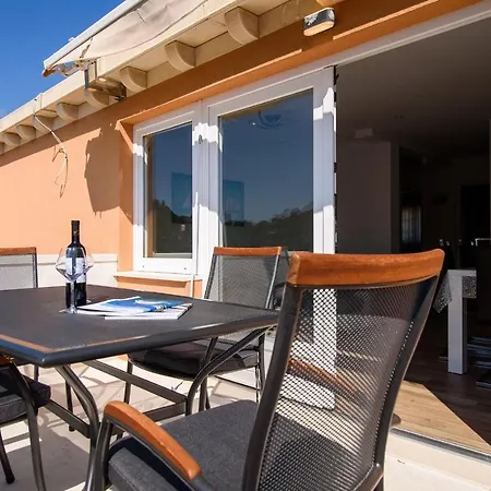 Stermasi Apartman *