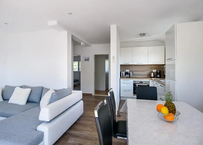 Stermasi Διαμέρισμα Saplunara