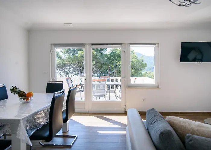 Stermasi * Saplunara