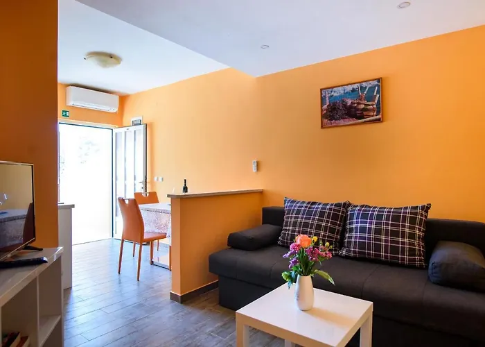 Stermasi Διαμέρισμα Saplunara